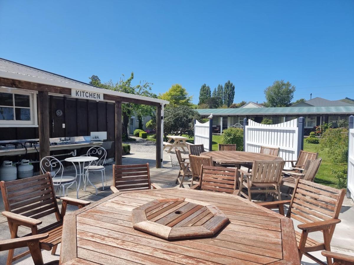 Cheviot Motels, Cabins And Camp Екстер'єр фото