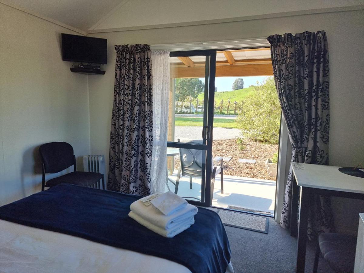 Cheviot Motels, Cabins And Camp Екстер'єр фото