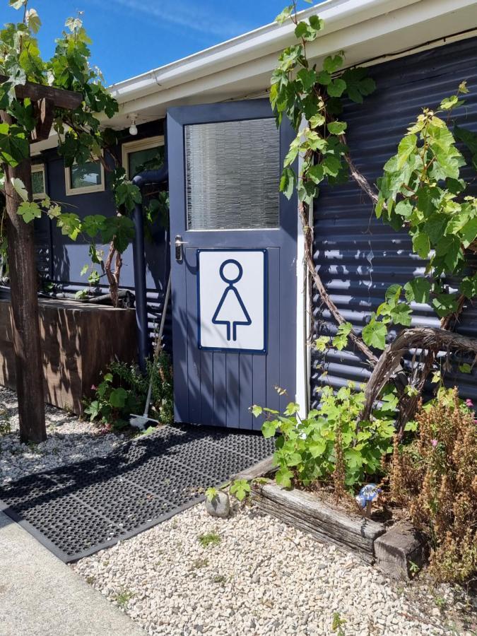 Cheviot Motels, Cabins And Camp Екстер'єр фото
